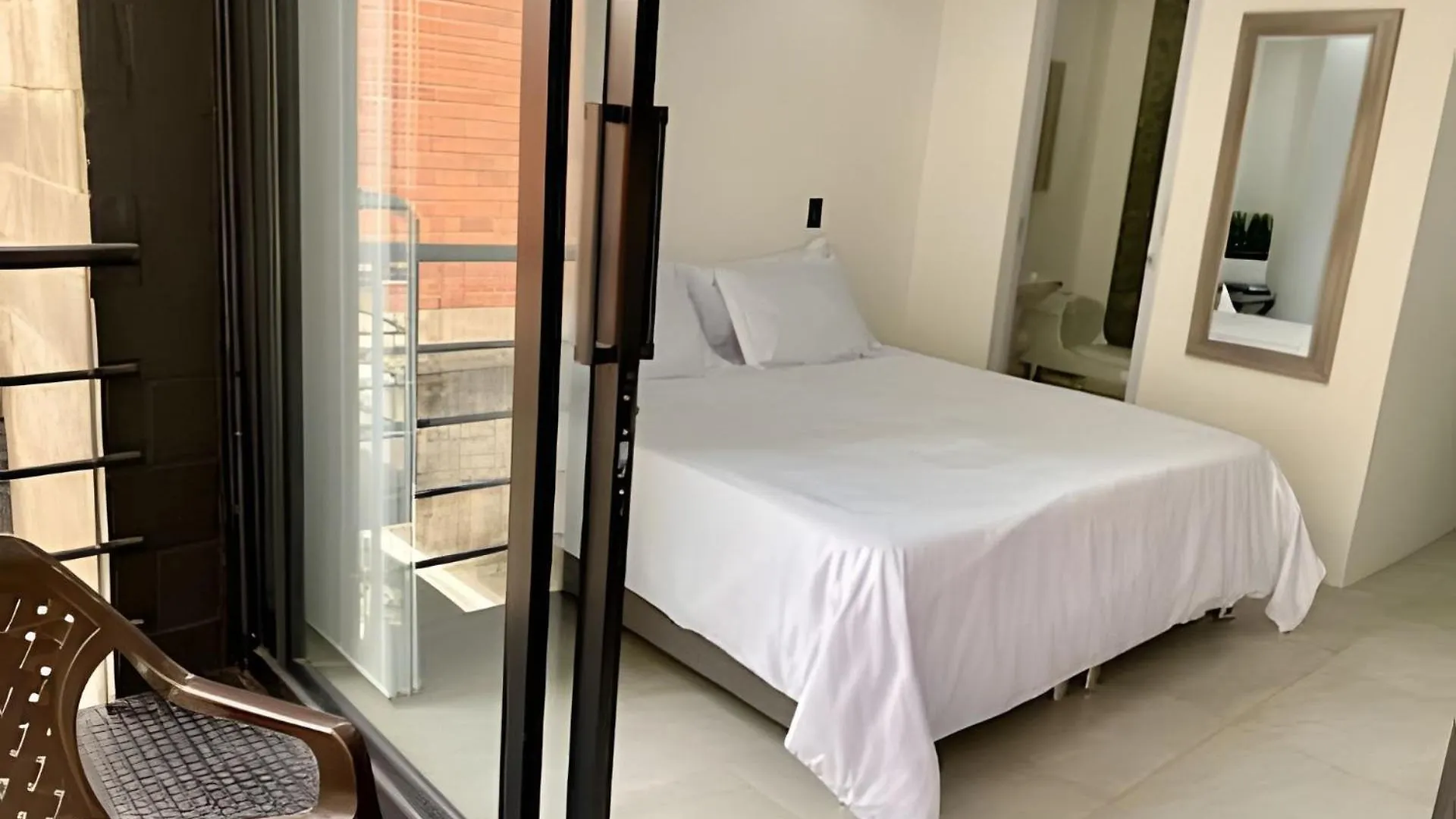 アパート Apartaestudio Luxury En Laureles-La 70 C/Balcon メデジン