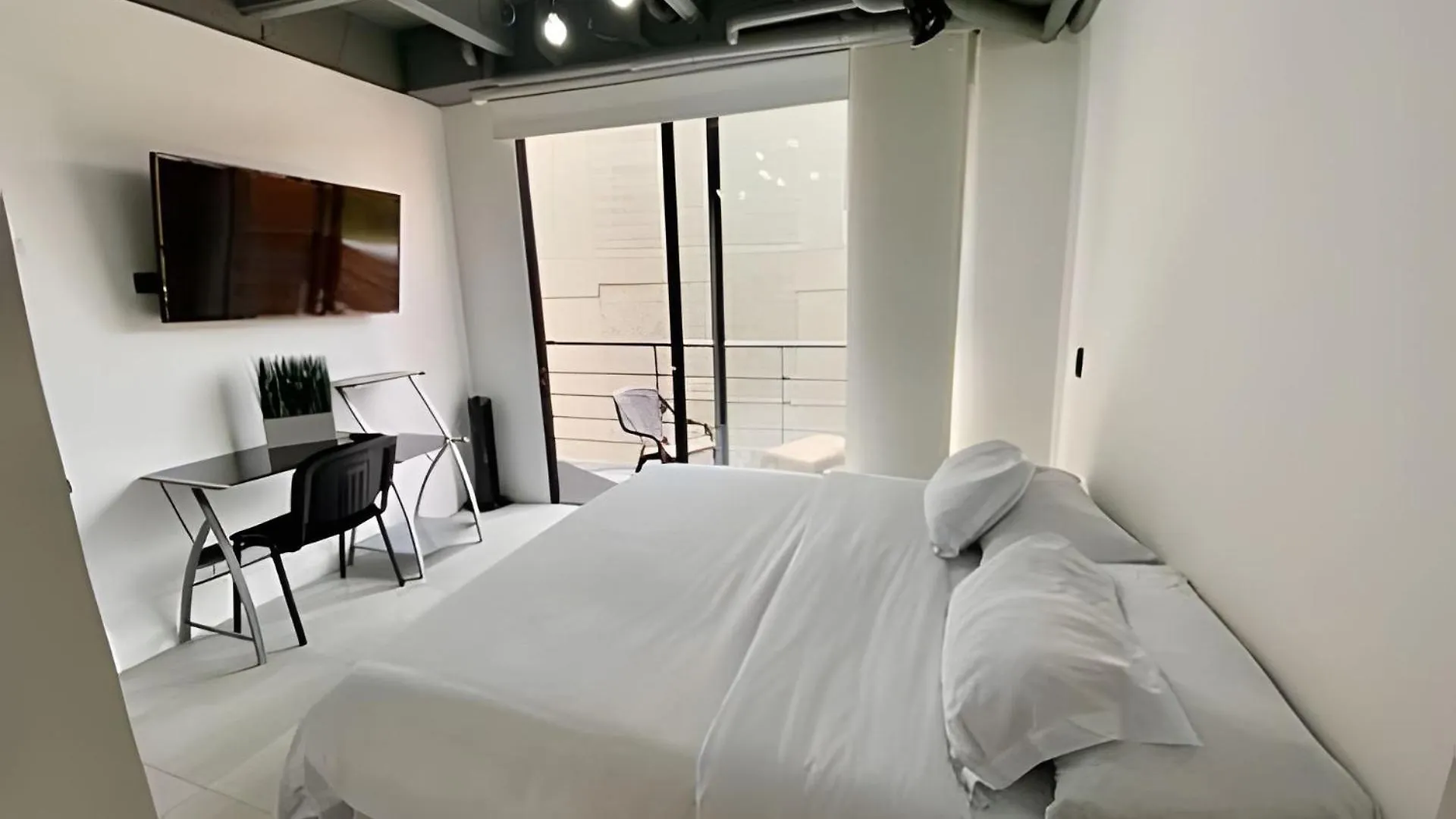 Apartaestudio Luxury En Laureles-La 70 C/Balcon メデジン