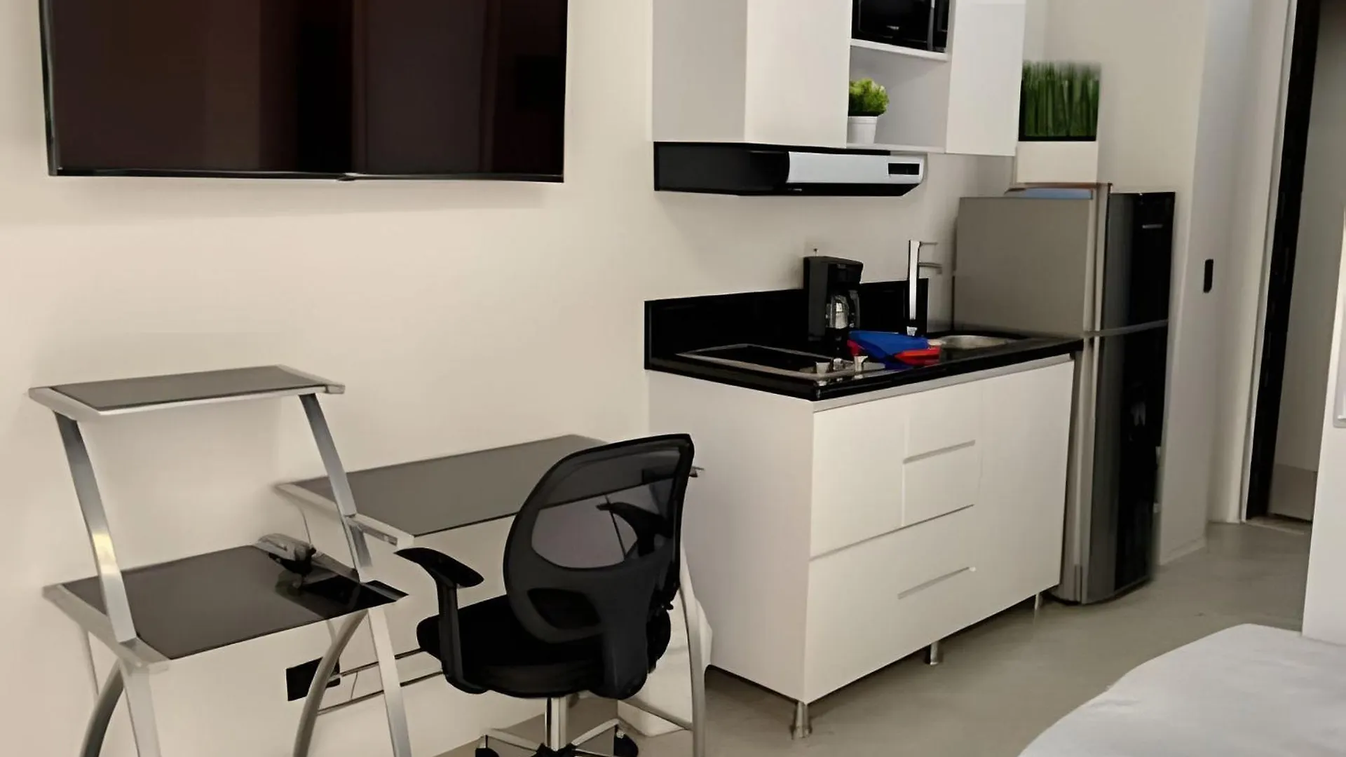 アパート Apartaestudio Luxury En Laureles-La 70 C/Balcon メデジン