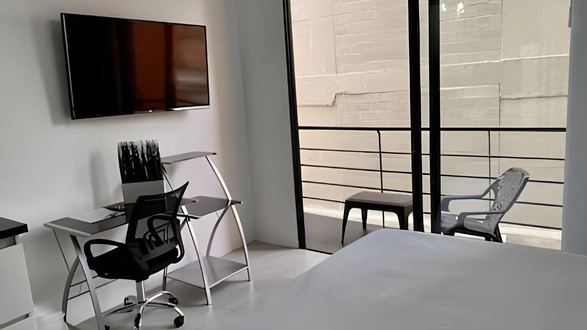 Apartaestudio Luxury En Laureles-La 70 C/Balcon 메딜린