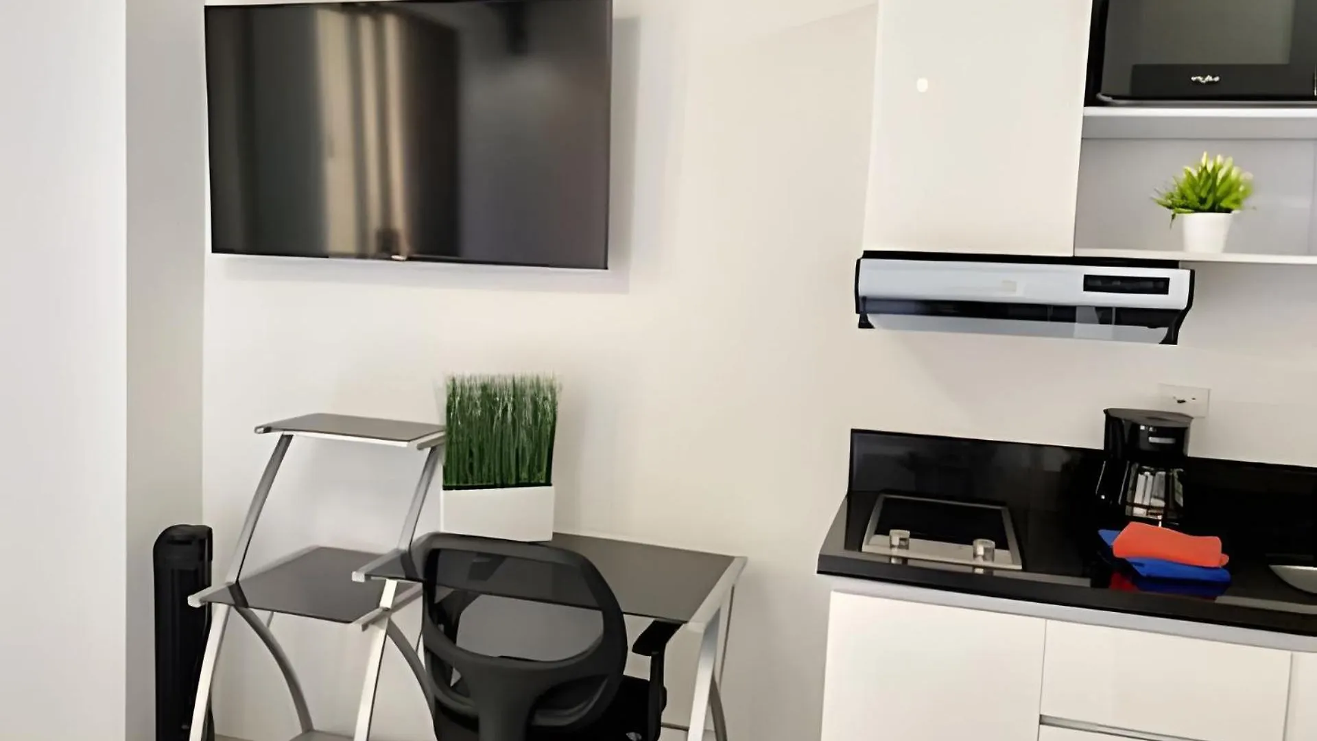 아파트 Apartaestudio Luxury En Laureles-La 70 C/Balcon 메딜린