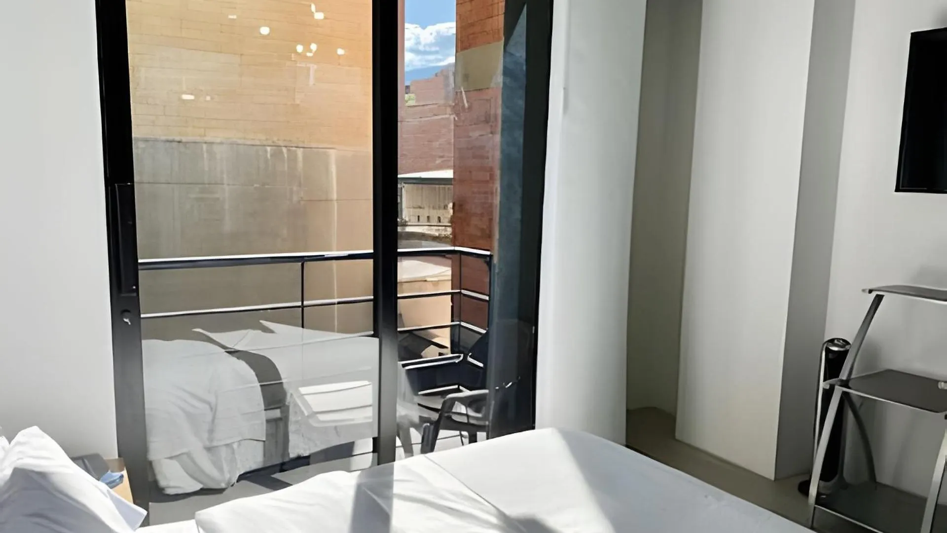 아파트 Apartaestudio Luxury En Laureles-La 70 C/Balcon 메딜린 콜롬비아
