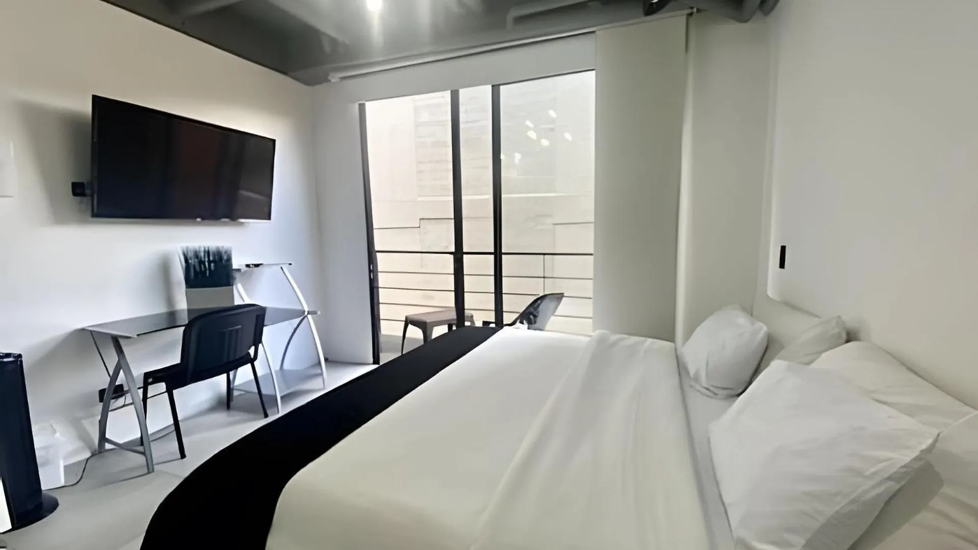 아파트 Apartaestudio Luxury En Laureles-La 70 C/Balcon 메딜린