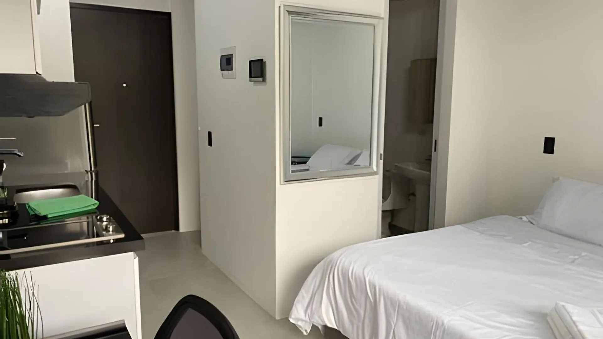 아파트 Apartaestudio Luxury En Laureles-La 70 C/Balcon 메딜린
