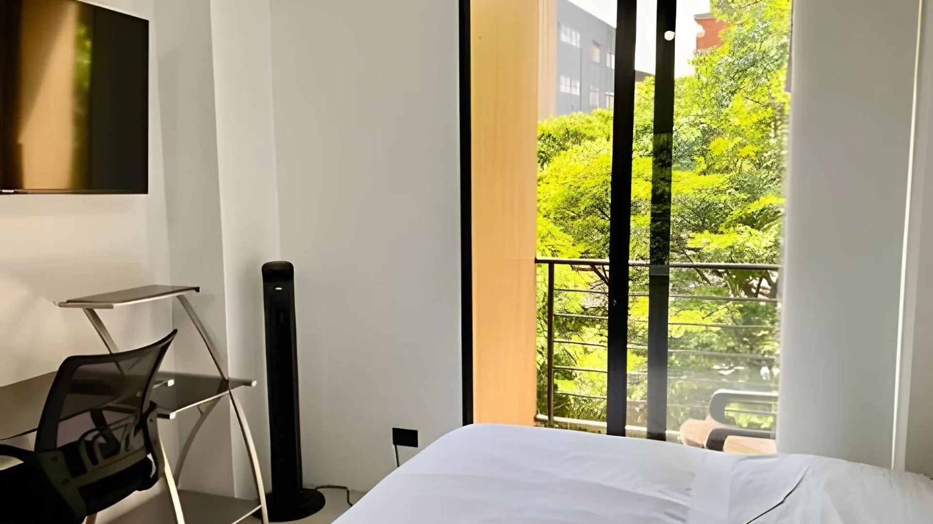 Apartaestudio Luxury En Laureles-La 70 C/Balcon 메딜린 아파트