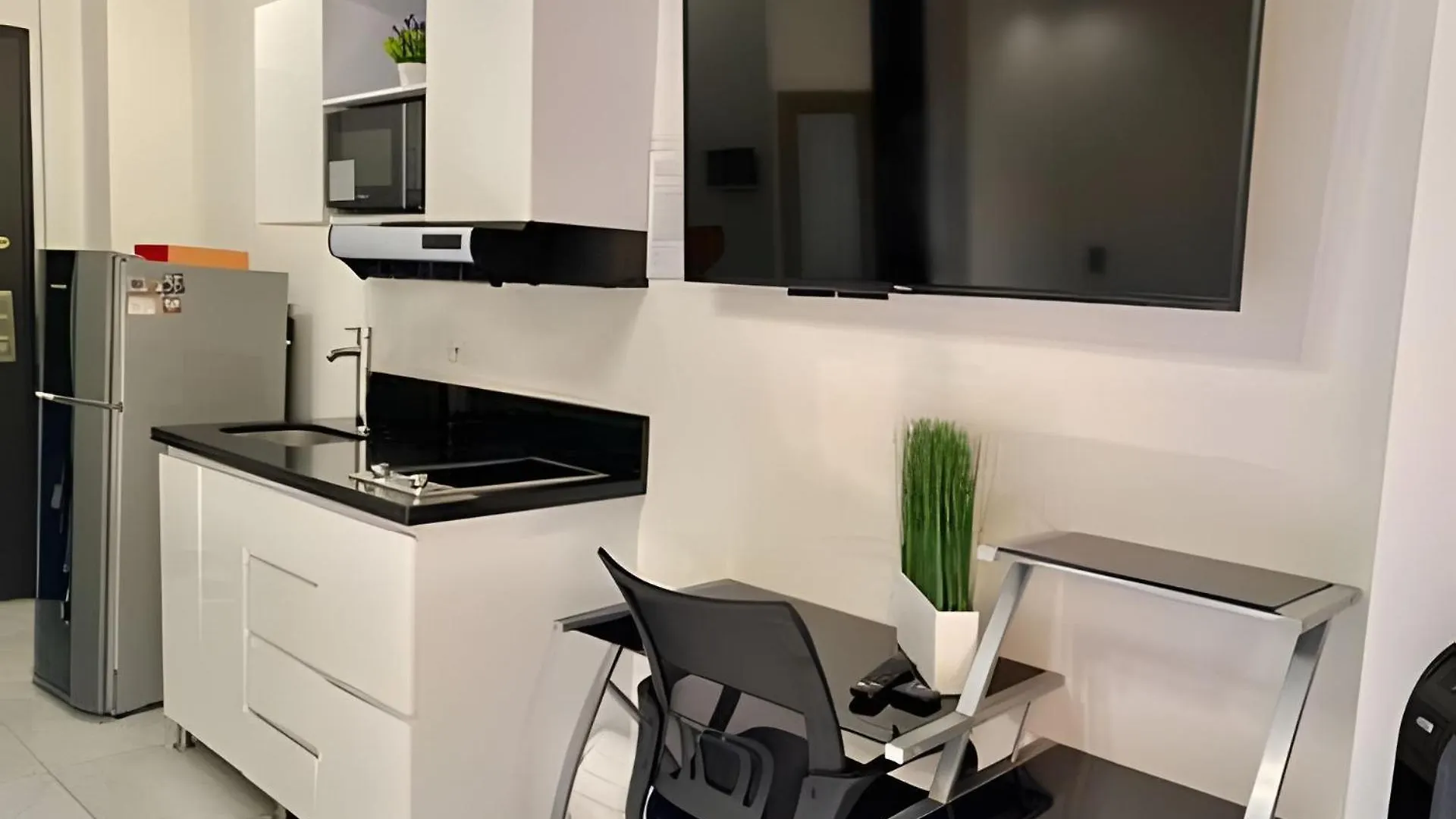아파트 Apartaestudio Luxury En Laureles-La 70 C/Balcon 메딜린 콜롬비아