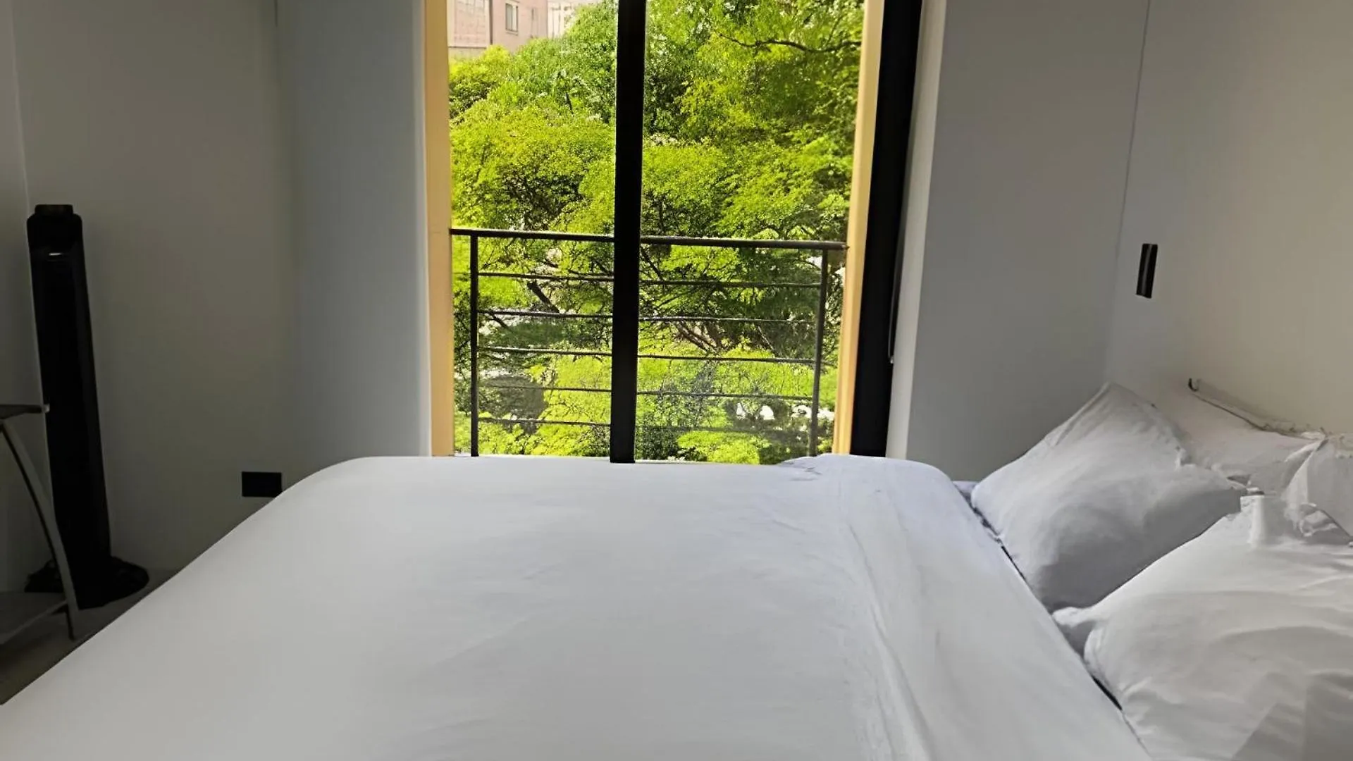 Apartaestudio Luxury En Laureles-La 70 C/Balcon 메딜린