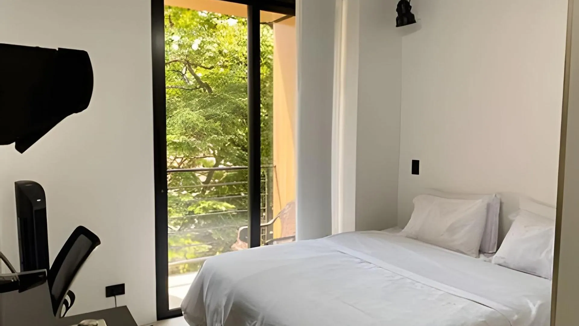 Apartaestudio Luxury En Laureles-La 70 C/Balcon 메딜린 0*,  콜롬비아