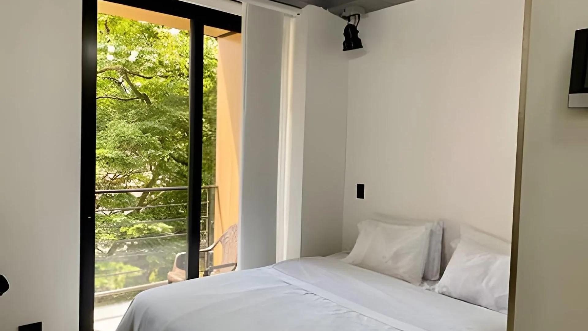 Apartaestudio Luxury En Laureles-La 70 C/Balcon 메딜린 아파트